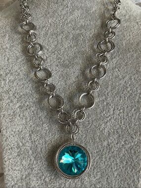 Vintage Butler Signed Chunky Link  Necklace With Round Cut Teal Pendant